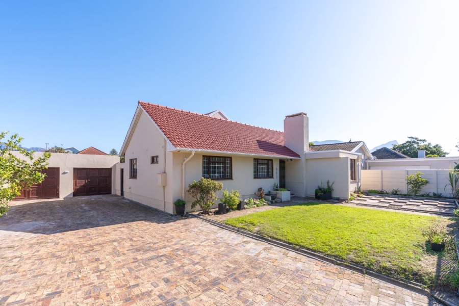 To Let 3 Bedroom Property for Rent in Plumstead Western Cape